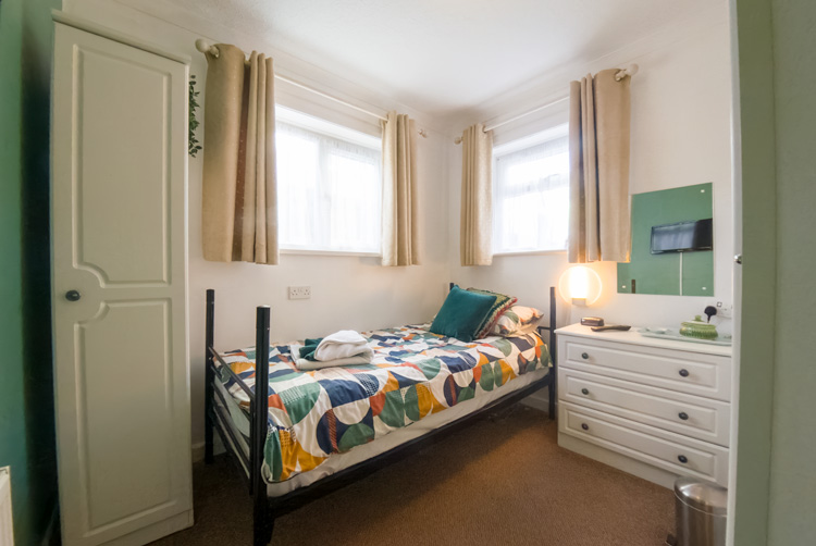 Single bedroom